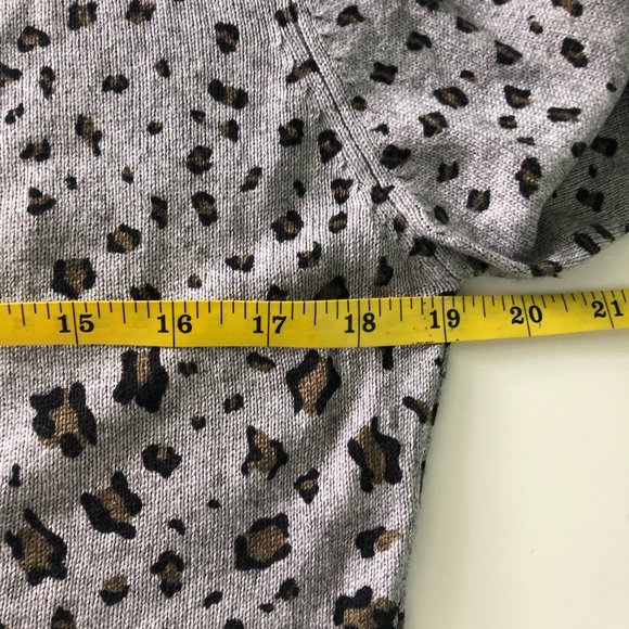 ZZ Silk Gray, Brown, Black Animal Print Silk/Cashmere Sweater Size Large - Picture 7 of 9